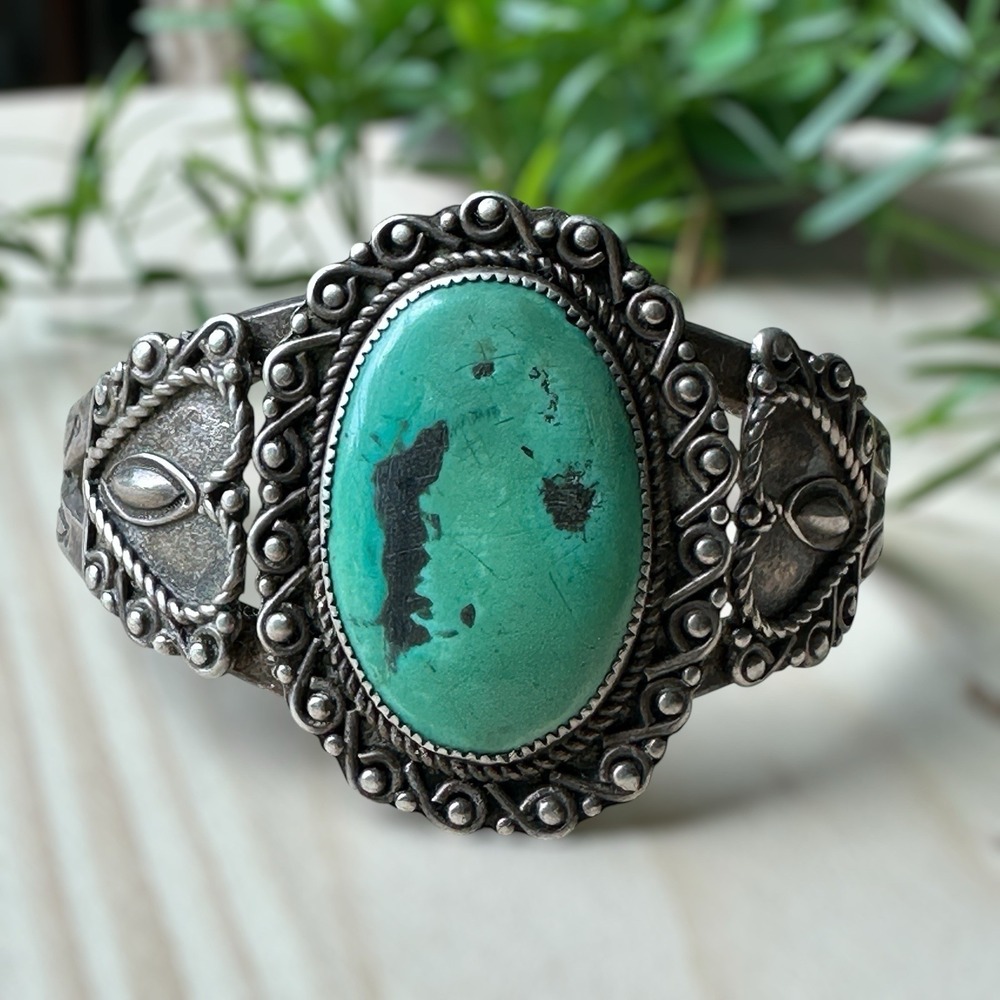 VTG Old Pawn Navajo Cuff Bracelet Sz 6.25 Hearts Carico Turquoise Sterling 29.6g